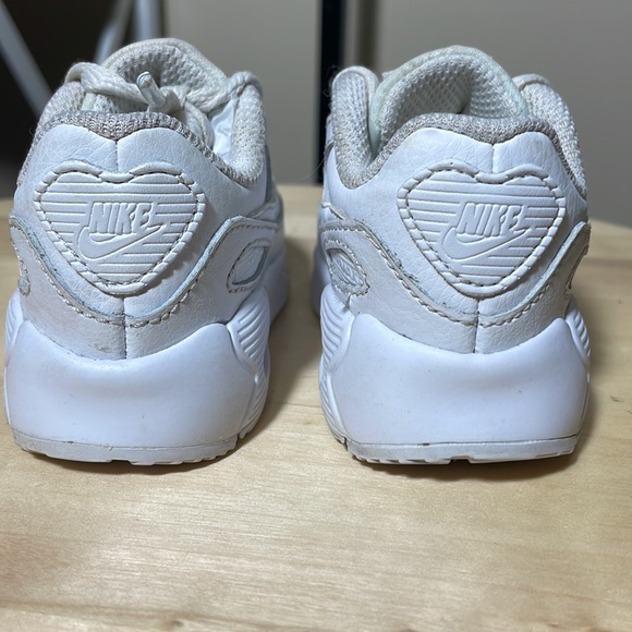 Nike Air Max 90 LTR White/Metallic Silver CD6868-100 Toddler Size 4C - Picture 4 of 7